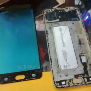 Samsung C7 Is Replaced Og LCD Very Professional