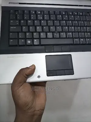 Laptop HP EliteBook 8570P 2GB Intel Core 2 Duo HDD 320GB