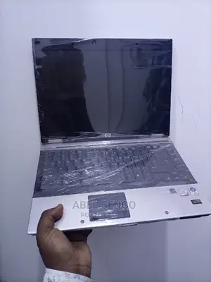 Laptop HP EliteBook 8760W 4GB Intel Pentium HDD 320GB