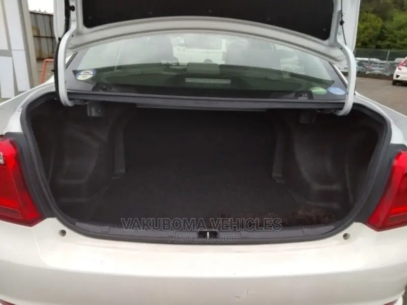 Toyota Axio 2015 Pearl