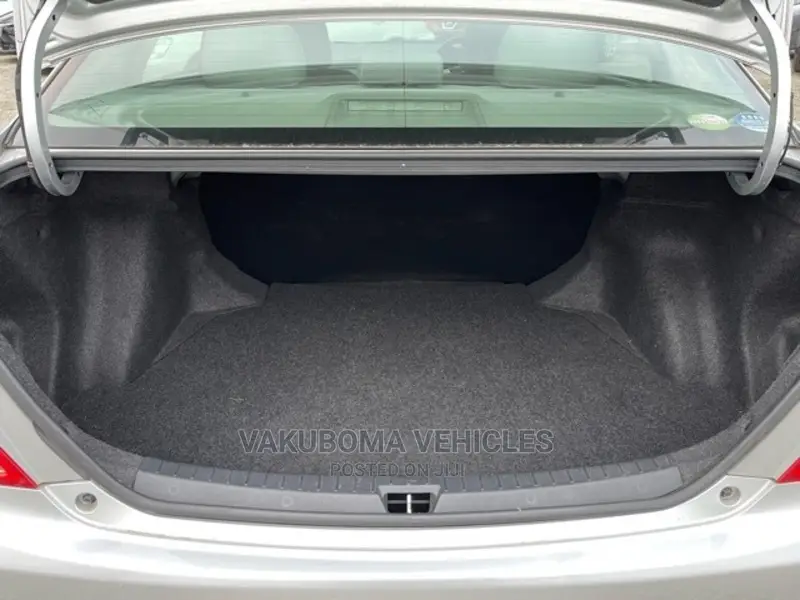 Toyota Axio 2006 Silver
