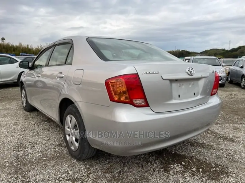 Toyota Axio 2006 Silver