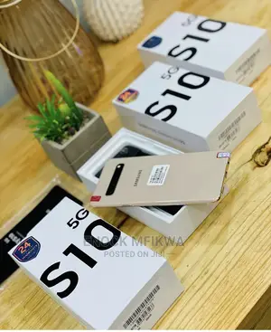 New Samsung Galaxy S10 5G 256 GB White