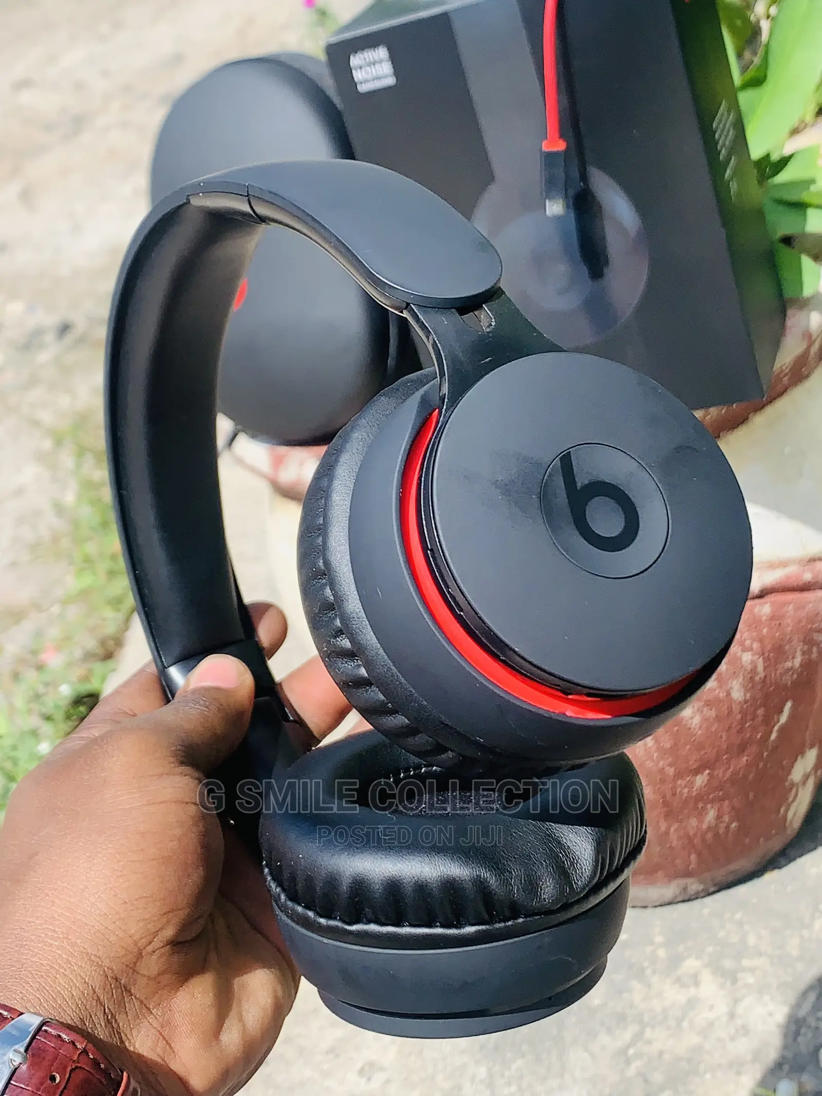 Solo Pro Wireles Headphones