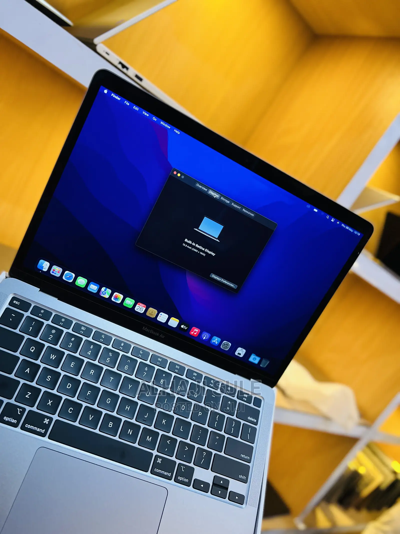 New Laptop Apple MacBook Air 2020 M1 8GB Apple M1 SSD 256GB