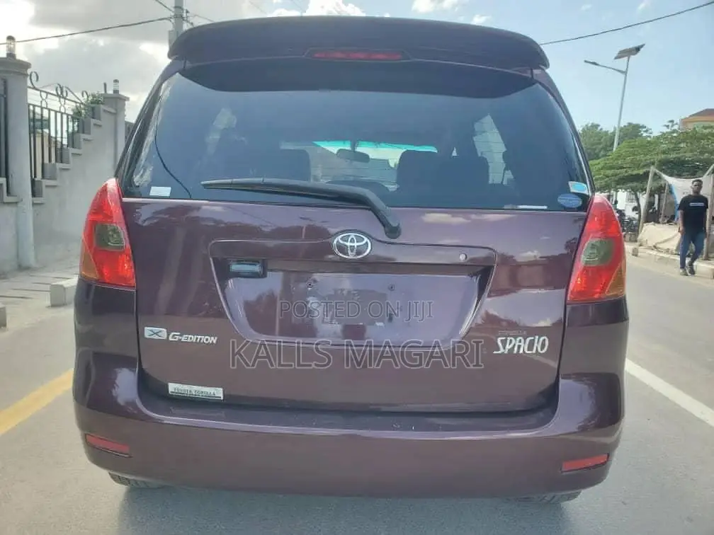 Toyota Corolla Spacio 2004 Red