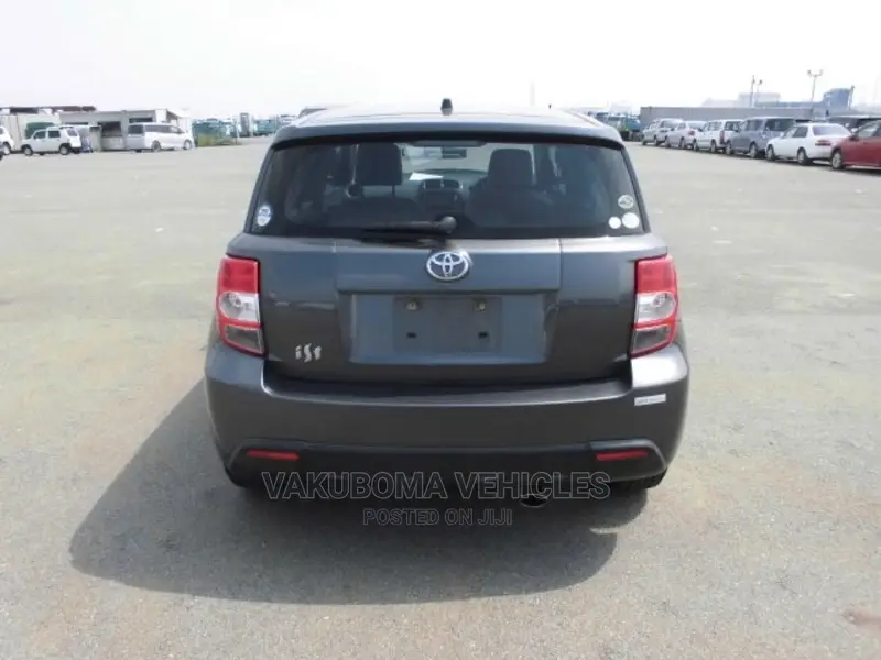 Toyota IST 2008 Gray