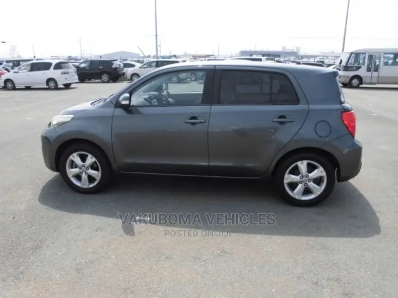Toyota IST 2008 Gray