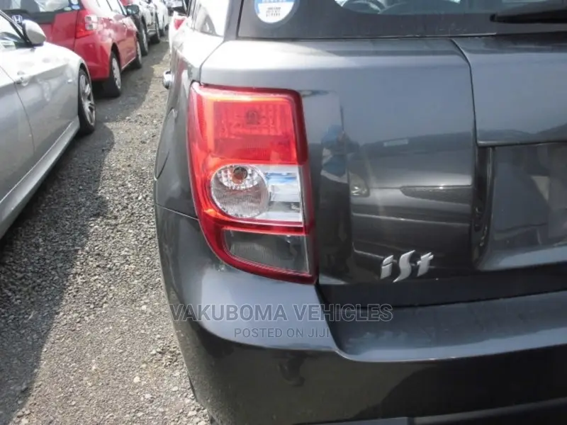 Toyota IST 2008 Gray
