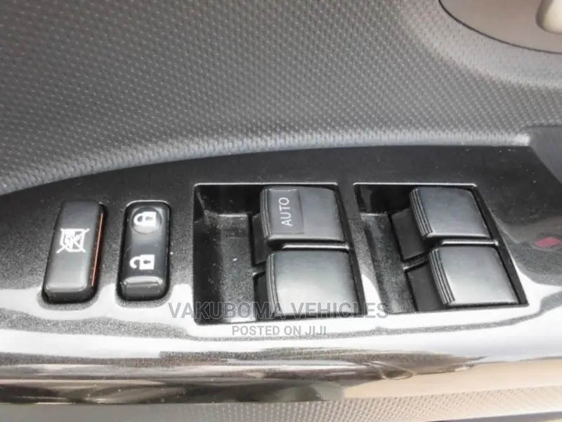 Toyota IST 2008 Gray