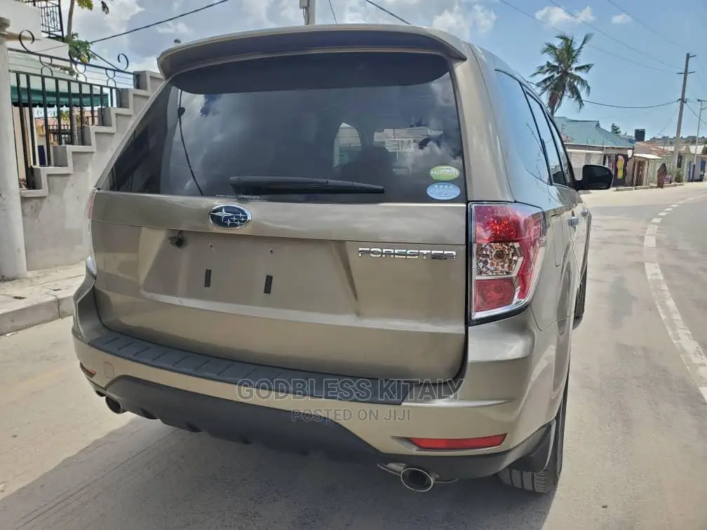 Subaru Forester 2008 Gold