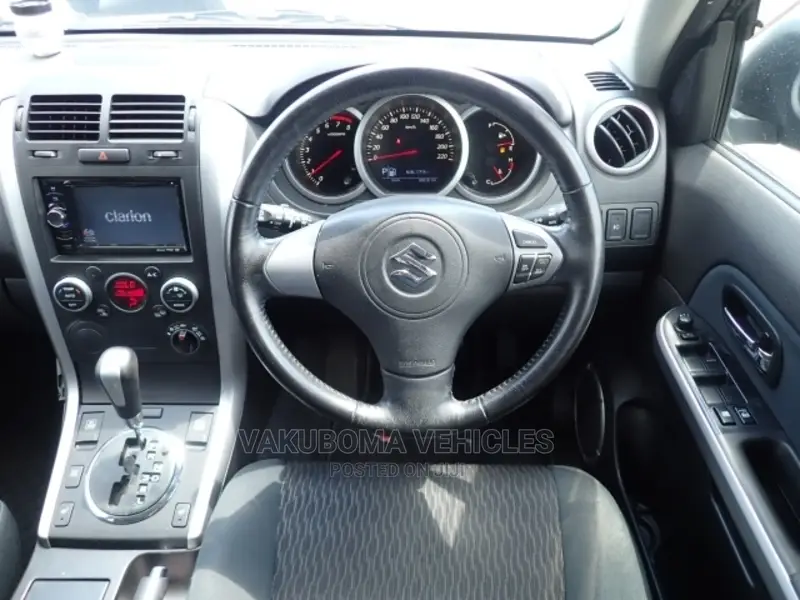 Suzuki Escudo 2013 Gray