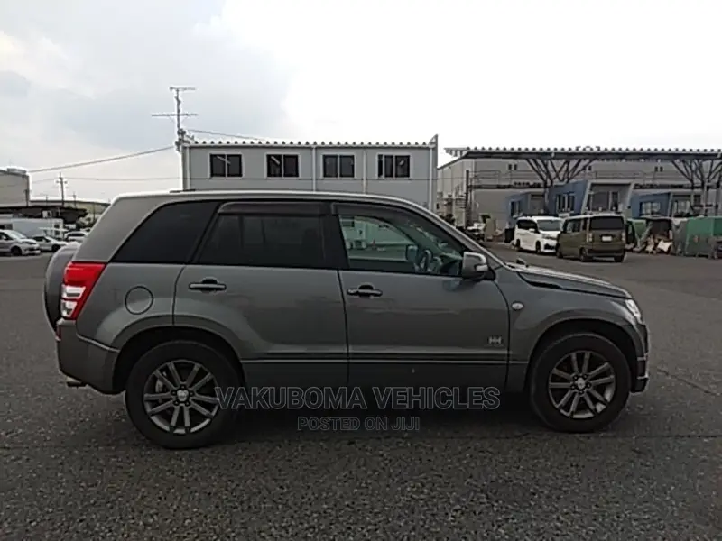 Suzuki Escudo 2007 Gray