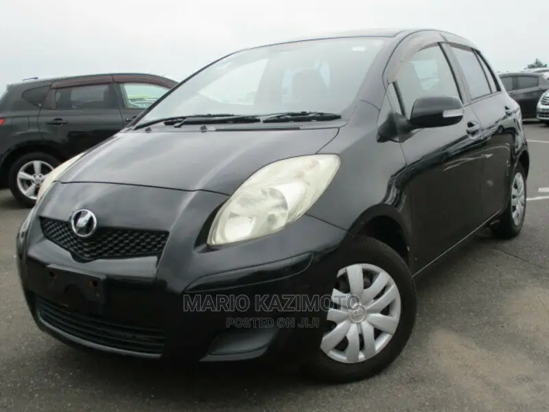 Toyota Vitz 1.3 FWD 5dr 2010 Black