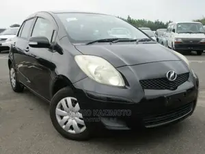 Toyota Vitz 1.3 FWD 5dr 2010 Black
