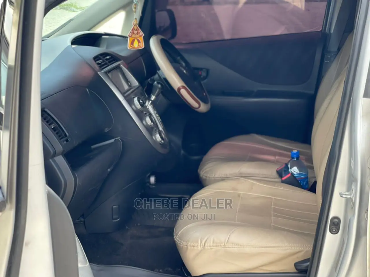Toyota Ractis 1.3 FWD 2005 Gray