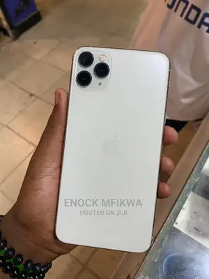 Apple iPhone 11 Pro Max 64 GB White