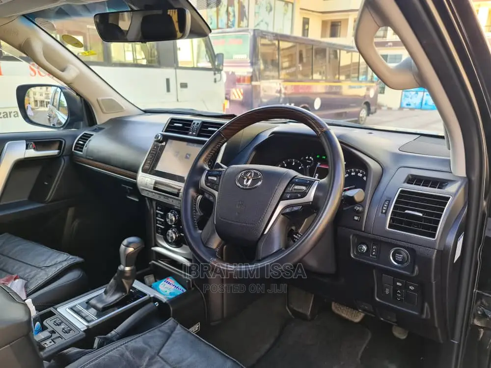 Toyota Land Cruiser Prado 2020 Black