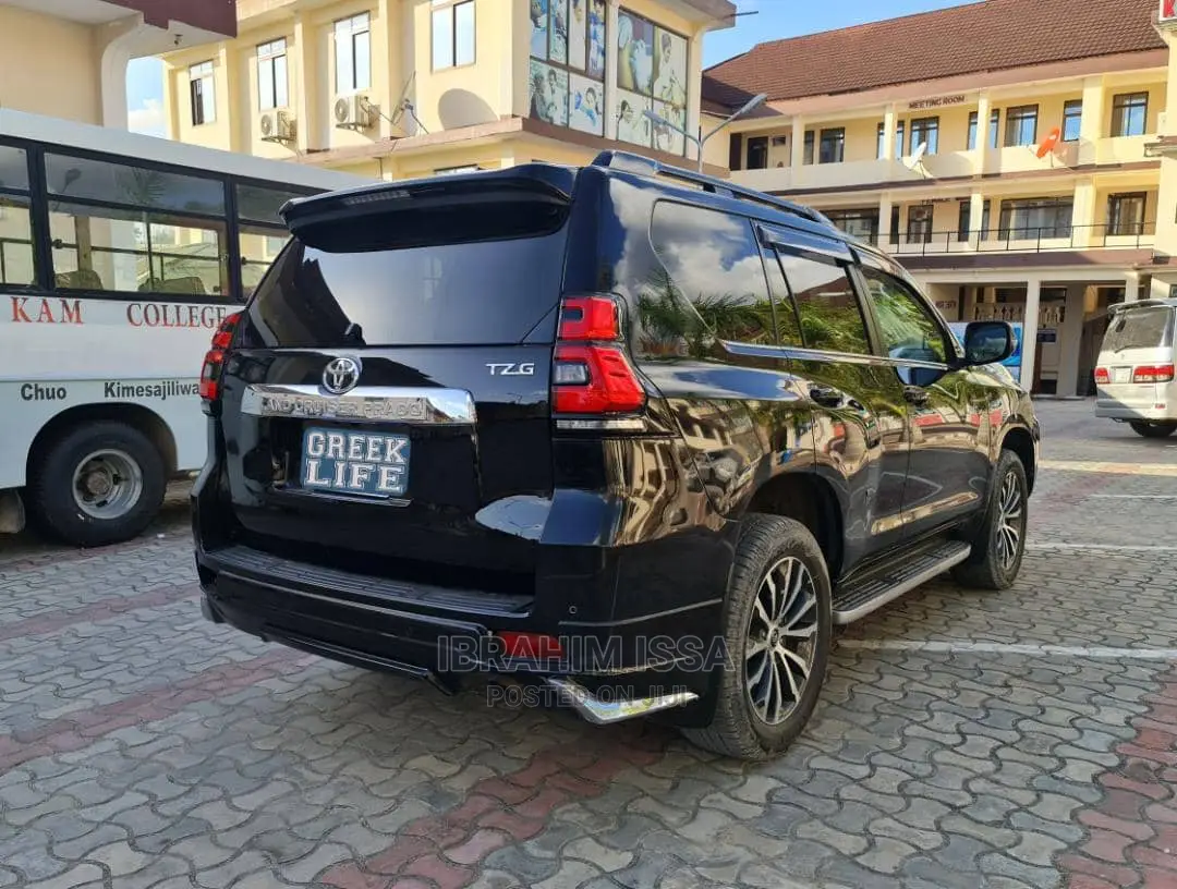 Toyota Land Cruiser Prado 2020 Black