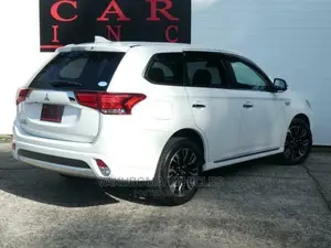 Mitsubishi Outlander 2015 Pearl