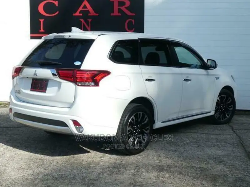 Mitsubishi Outlander 2015 Pearl