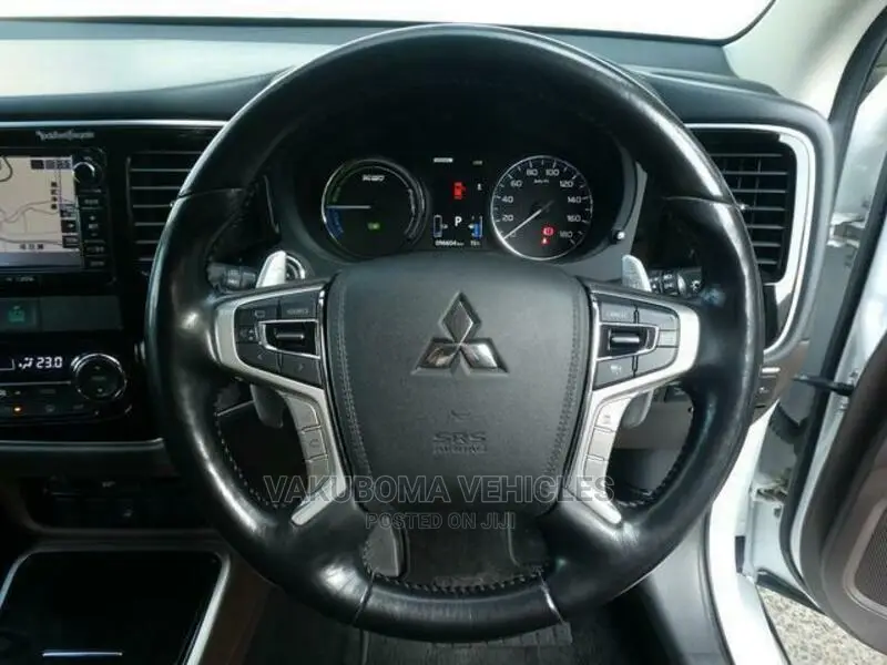 Mitsubishi Outlander 2015 Pearl