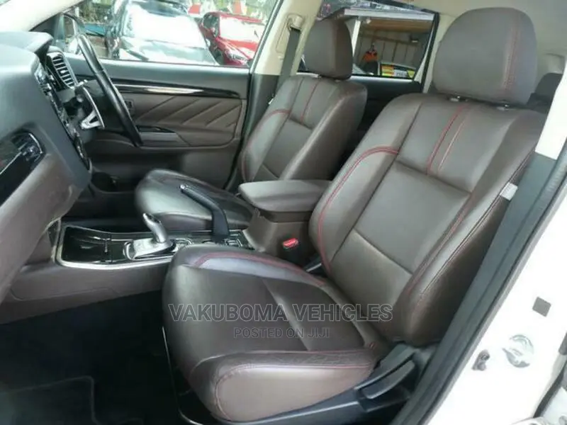 Mitsubishi Outlander 2015 Pearl