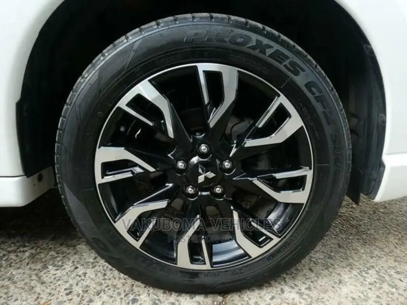 Mitsubishi Outlander 2015 Pearl