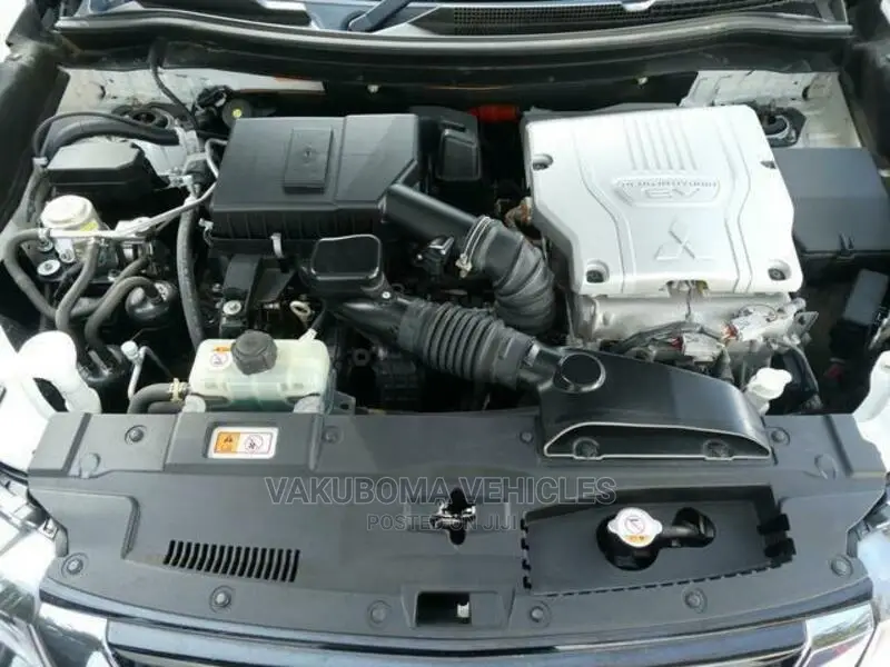 Mitsubishi Outlander 2015 Pearl