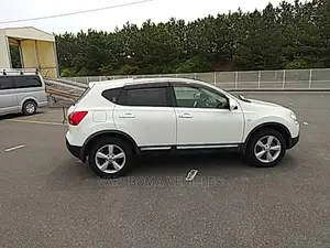 Nissan Dualis 2013 Pearl