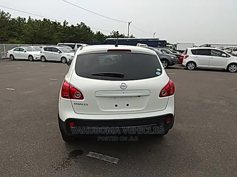 Nissan Dualis 2013 Pearl