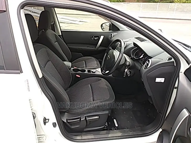 Nissan Dualis 2013 Pearl