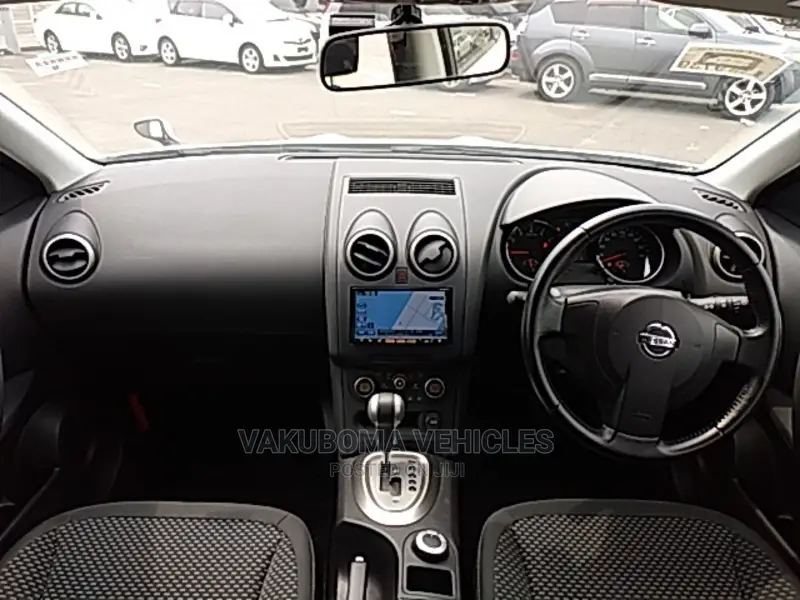 Nissan Dualis 2013 Pearl