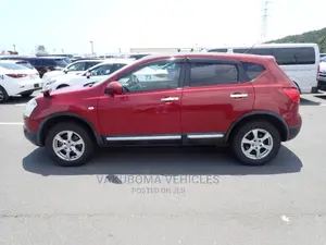 Nissan Dualis 2011 Red
