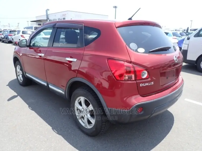 Nissan Dualis 2011 Red