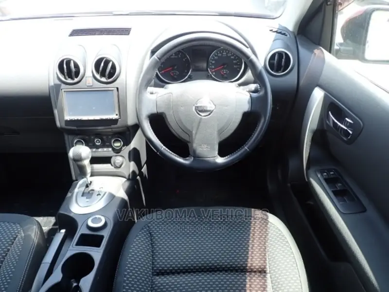 Nissan Dualis 2011 Red