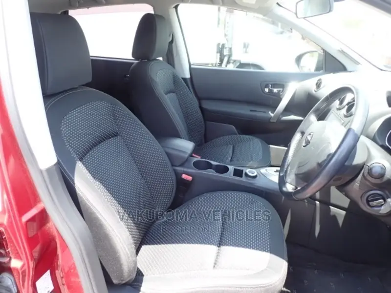 Nissan Dualis 2011 Red
