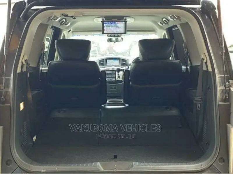 Nissan Elgrand 2011 Black