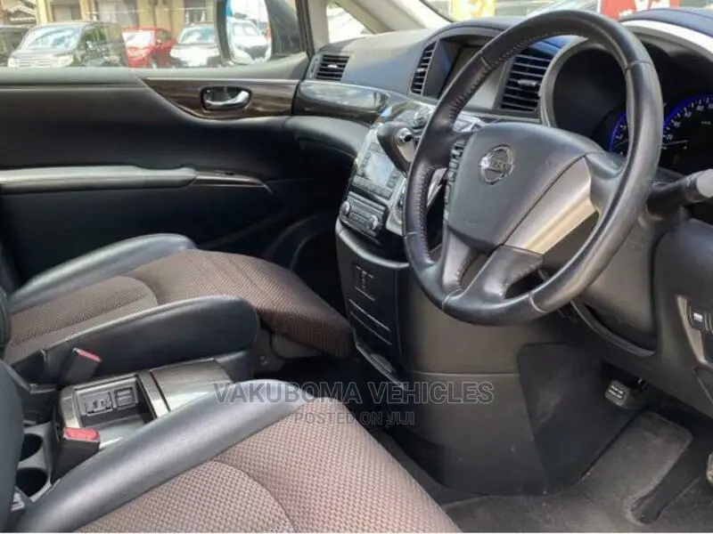 Nissan Elgrand 2011 Black