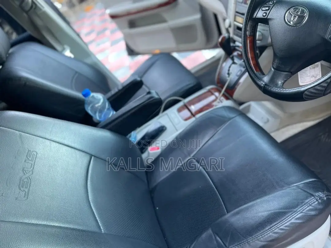 Toyota Crown 2004 Black