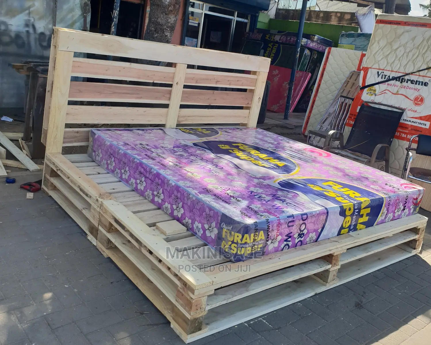 Pallett Bed Nzuri Sana