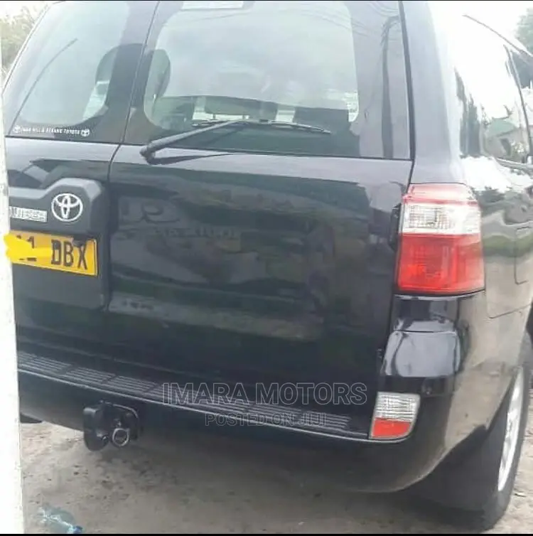 Toyota Land Cruiser 2009 Black