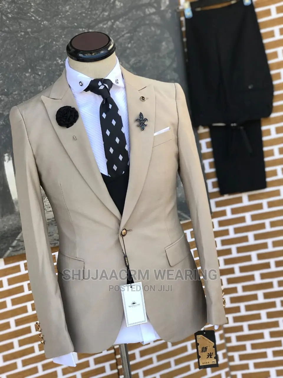 Official Mixup Suits