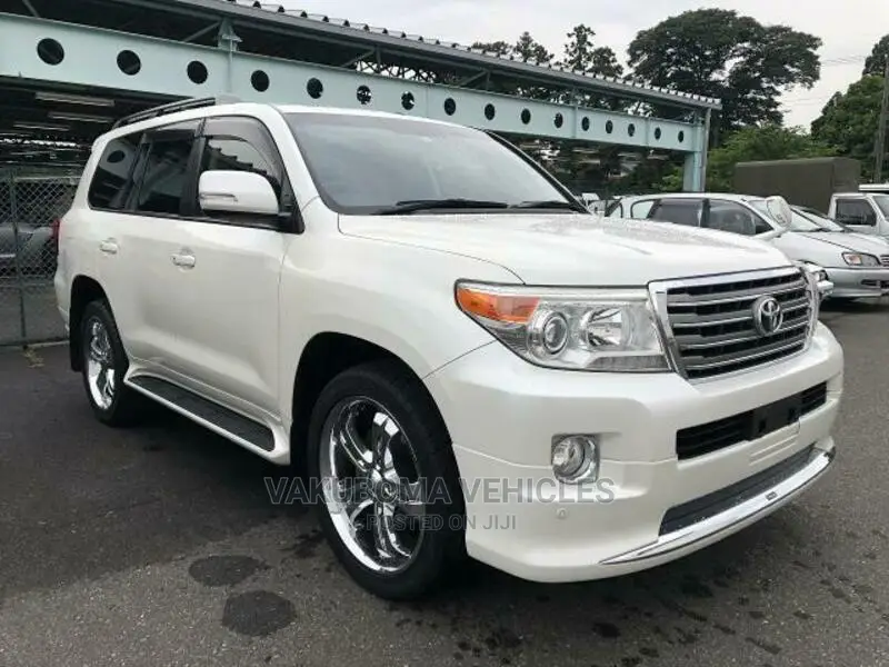 Toyota Land Cruiser 2014 Pearl