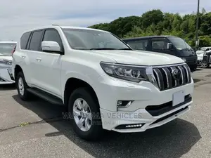 Toyota Land Cruiser Prado 2017 Pearl