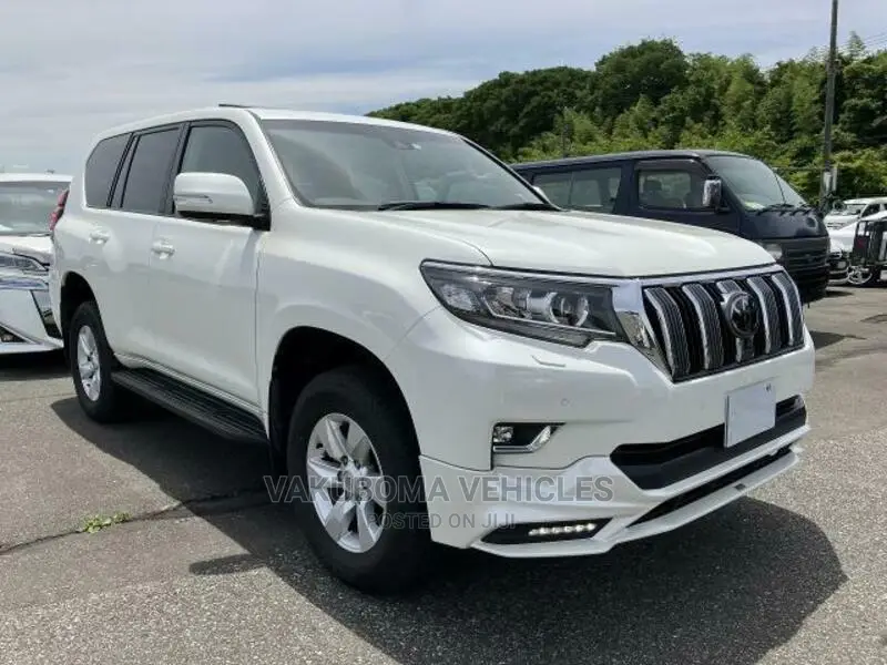 Toyota Land Cruiser Prado 2017 Pearl