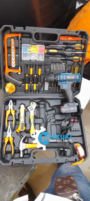 Toolbox Set 124 Tools + Drill Cordless Volt 28