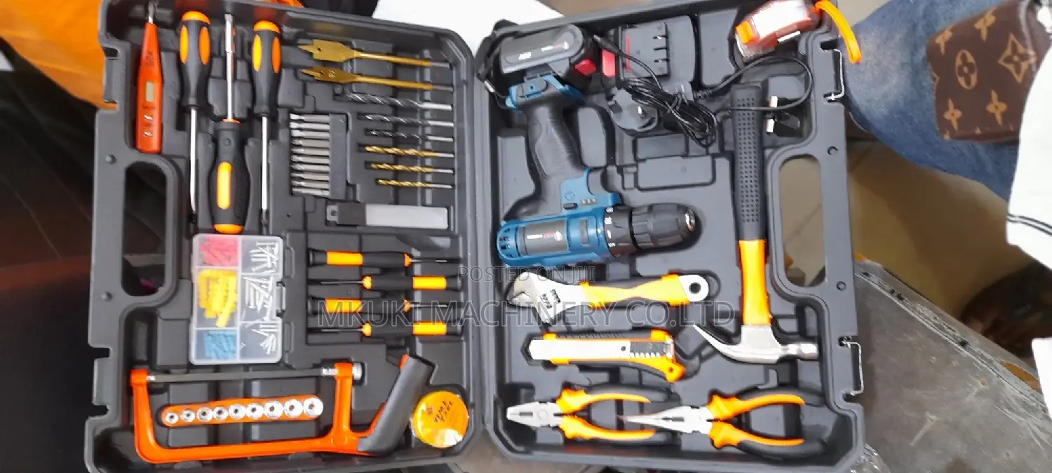 Toolbox Set 124 Tools + Drill Cordless Volt 28
