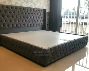 Kitanda Kizuri Sana Cha Sofa Bed