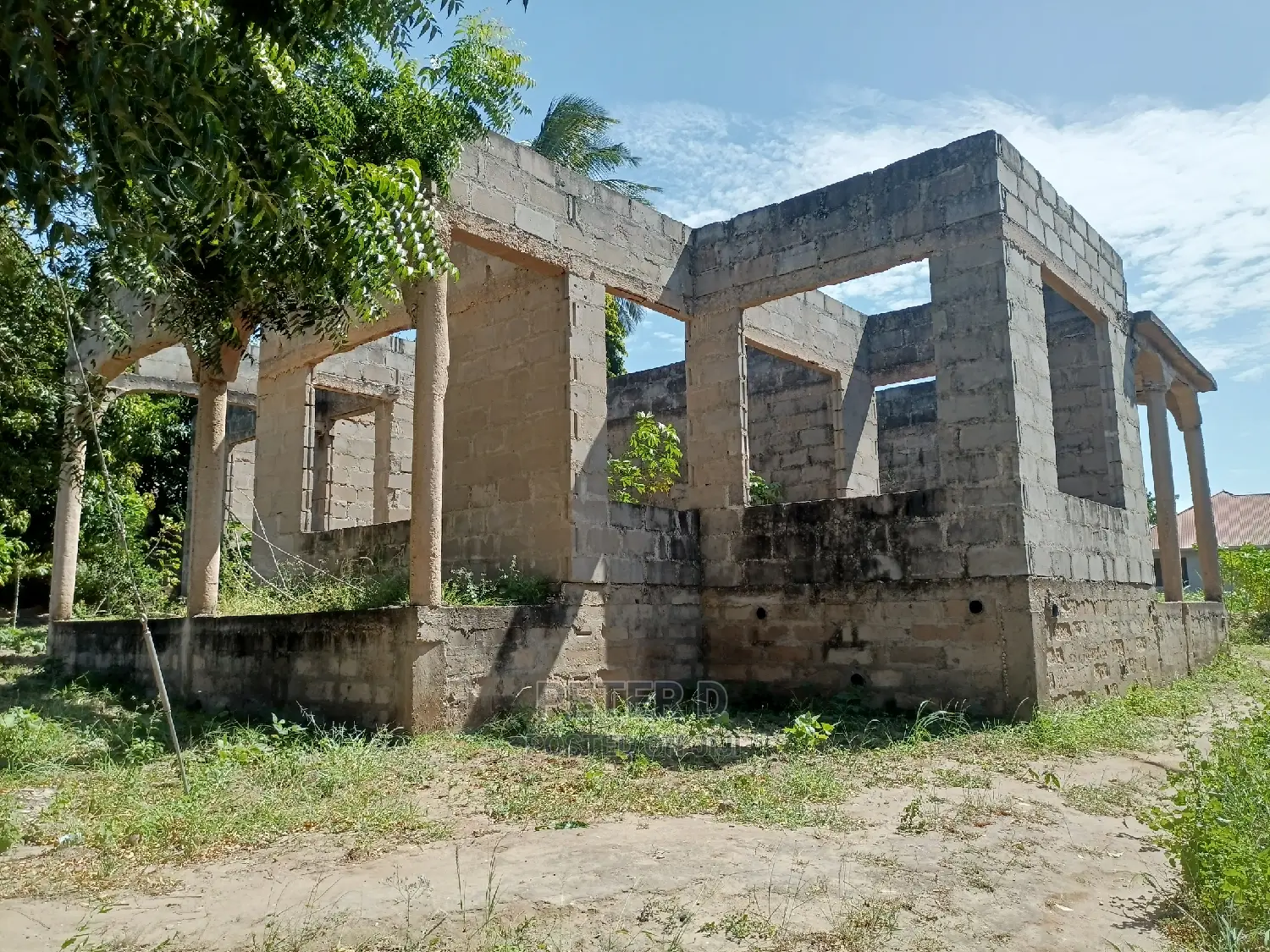 4bdrm House in Goba for sale